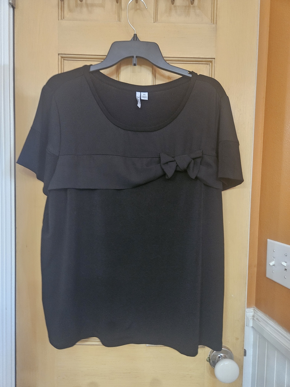 Elle Black Short-Sleeve Tunic with Bow Detail